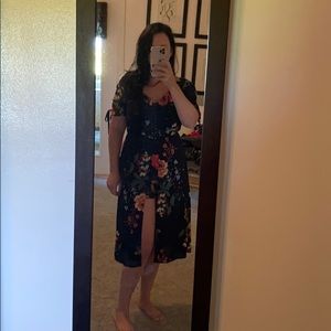 Black floral romper 🌺